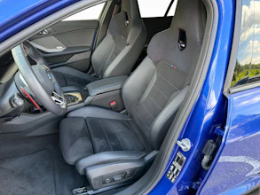 https://vehicle.imgix.net/4265027/de07ee3c-70e8-4f22-8846-6ee2aab9be7a.jpg