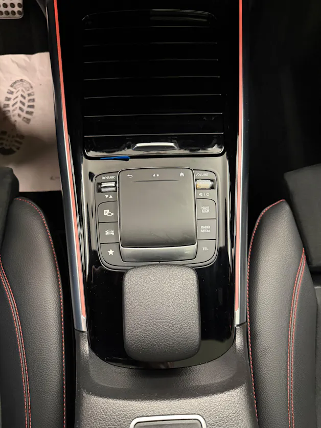 Mercedes-Benz GLA 250 AMG Line 4matic