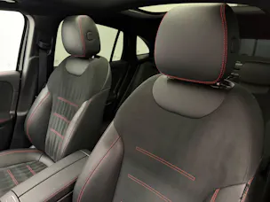 Mercedes-Benz GLA 250 AMG Line 4matic