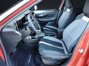 Opel Frontera 1.2 T HEV 145 GS