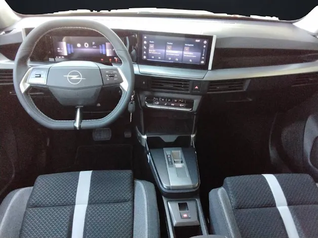 Opel Frontera 1.2 T HEV 145 GS