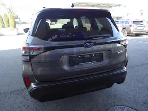 Subaru Forester Station 2.0i e-Boxer Luxury