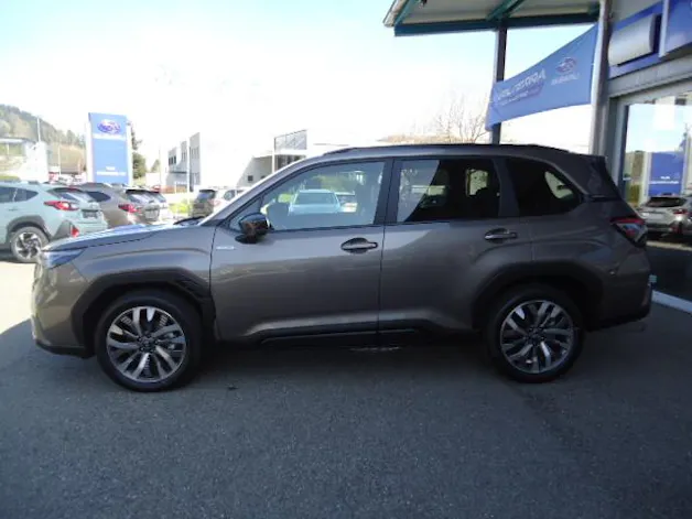 Subaru Forester Station 2.0i e-Boxer Luxury