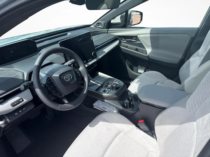 image du véhicule TOYOTA C-HR+