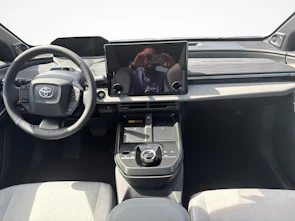 image du véhicule TOYOTA C-HR+ Premium AWD