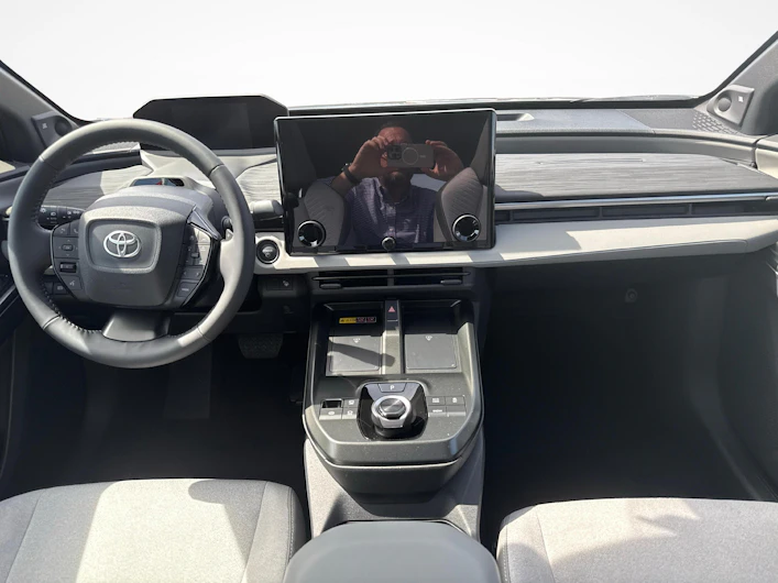 image du véhicule TOYOTA C-HR+