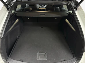 Fahrzeugbild TOYOTA Corolla Touring Sports 2.0 HSD GR Sport