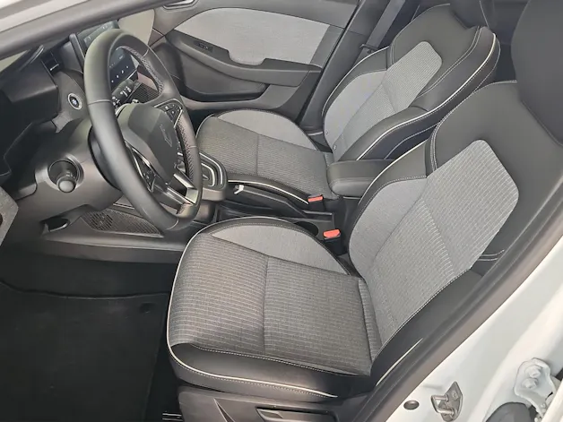 Renault Clio 1.6 E-Tech techno
