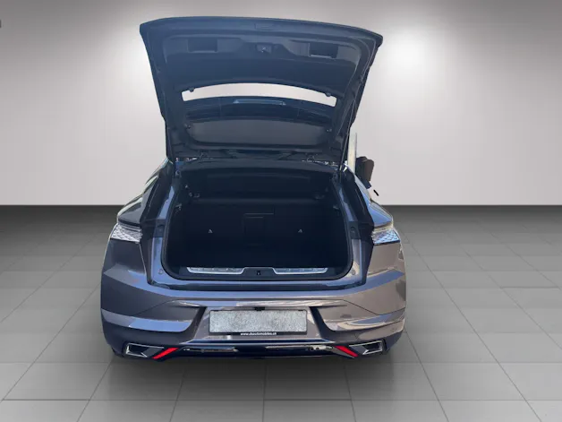 DS Automobiles 4 1.6 E-Tense Performance Line