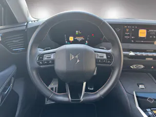 DS Automobiles 4 1.6 E-Tense Performance Line
