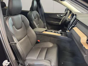Volvo XC60 2.0 T8 TE Ultra Dark eAWD