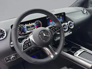 Mercedes-Benz GLA 250 Swiss Star Progressive 4matic
