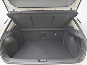 https://vehicle.imgix.net/4265693/889bac9a-2bd4-4262-ba49-9520178b096b.jpg