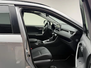 https://vehicle.imgix.net/4265704/163d6532-4c2f-4526-aba9-d42586f40f3e.jpg
