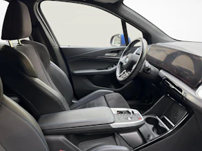 https://vehicle.imgix.net/4265727/c70bbe3b-0923-4a18-b190-8f9c13e8f099.jpg