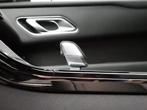 Fahrzeugbild LAND ROVER Range Rover Velar 3.0 I6 Autobiography