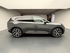 https://vehicle.imgix.net/4265808/24efdfb5-322f-4ed1-85d7-ca7e569c4d05.jpg