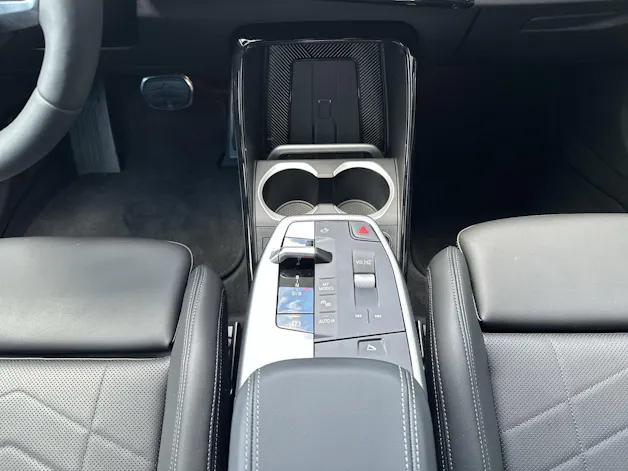 BMW iX1 30 M Sport xDrive U11 (CH) AHK 1.2T 📍