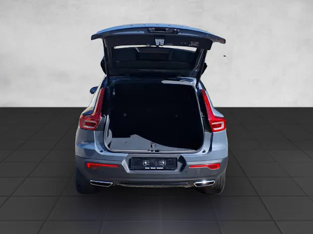 Volvo XC40 2.0 D4 R-Design AWD