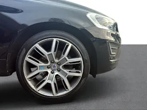 Volvo XC60 2.4 D5 Mom. R-Design AWD S/S
