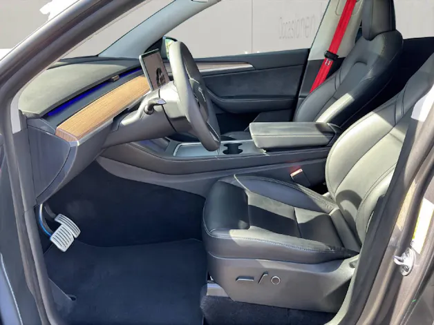 Tesla Model Y Performance Dual Motor