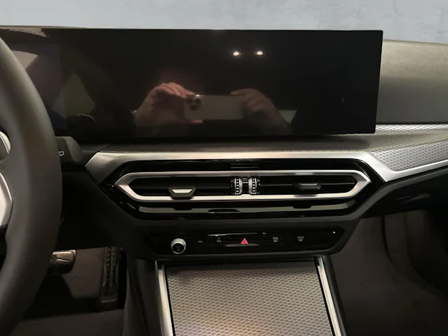 BMW 318i M Sport Touring G21 (CH) AHK 1.3T 📍