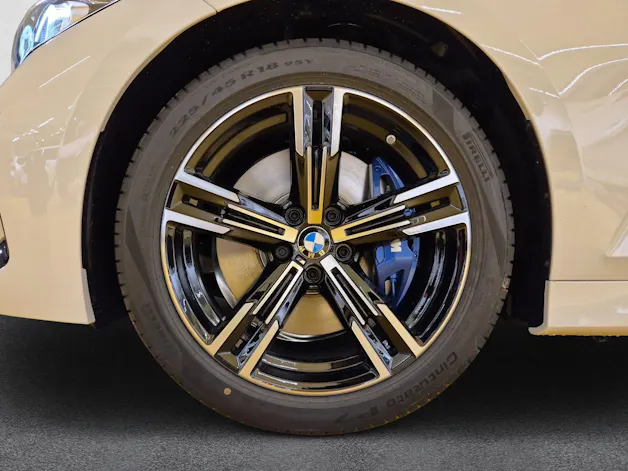 BMW 318i M Sport Touring G21 (CH) AHK 1.3T 📍