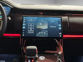https://vehicle.imgix.net/4266001/b0fe269d-e116-4bc5-939f-9cab698b20af.jpg