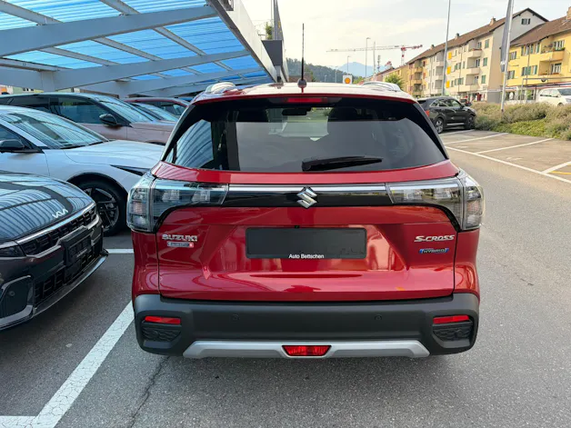 Suzuki S-Cross 1.5 Compact Top Hybrid 4x4