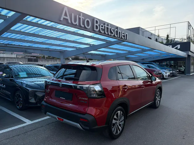 Suzuki S-Cross 1.5 Compact Top Hybrid 4x4