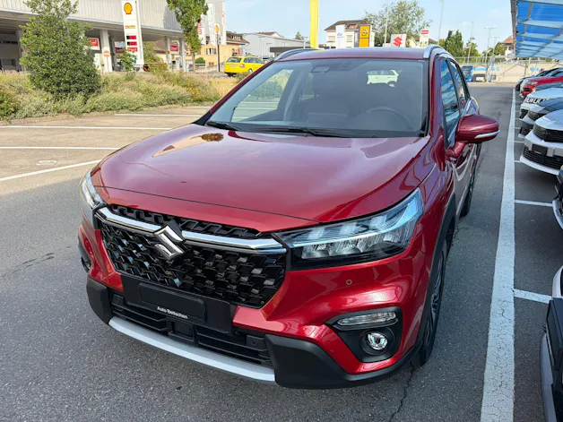 Suzuki S-Cross 1.5 Compact Top Hybrid 4x4