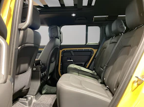 Fahrzeugbild LAND ROVER Defender 110 3.0 D I6 350 Trophy Edition Yellow
