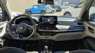Suzuki Swift 1.2 Sakura Top Hybrid 4x4