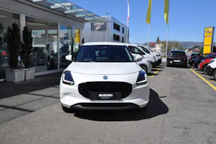 Suzuki Swift 1.2 Sakura Top Hybrid 4x4