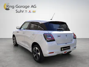 Suzuki Swift 1.2 Sakura Top Hybrid 4x4
