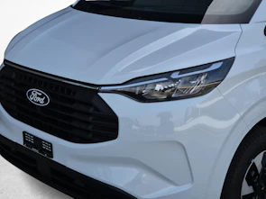 Fahrzeugbild FORD Transit C Van 320 L1 2.5 Duratec 233 Trend PHEV 0.99% Leasing