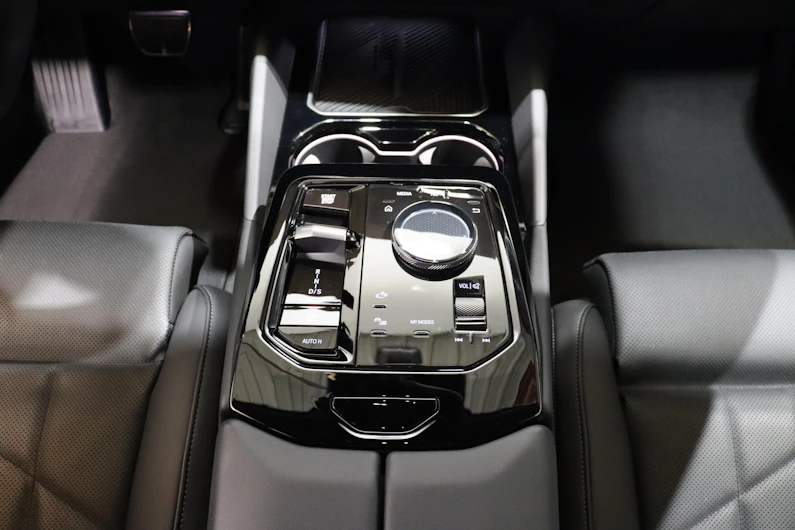 immagine del veicolo BMW 5 SERIES
