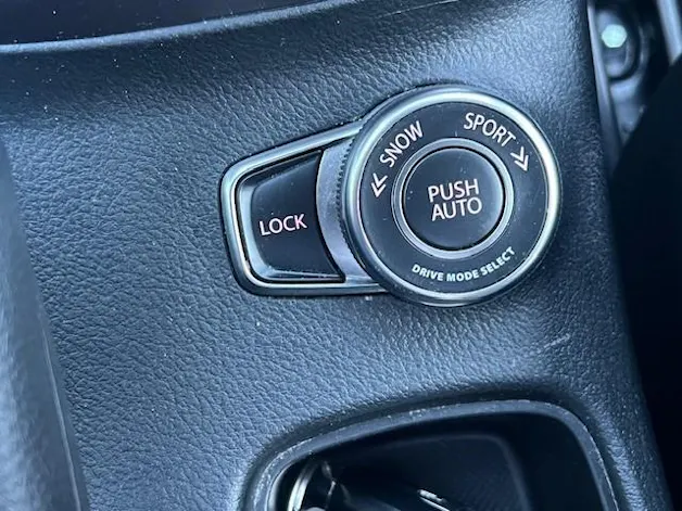 Suzuki S-Cross 1.5 Compact Top Hybrid 4x4