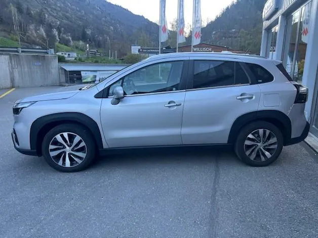 Suzuki S-Cross 1.5 Compact Top Hybrid 4x4