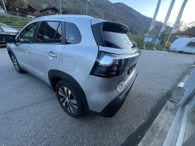 Suzuki S-Cross 1.5 Compact Top Hybrid 4x4
