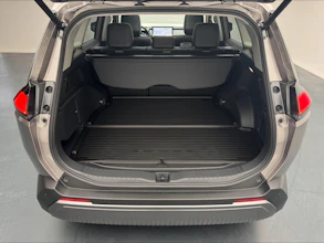 https://vehicle.imgix.net/4266156/121c6296-9889-4a68-8d84-77dc5dc2c688.jpeg