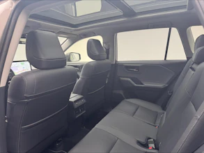 https://vehicle.imgix.net/4266156/f1ac7798-4984-4d04-9a00-ebae53527550.jpeg