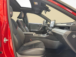 https://vehicle.imgix.net/4266176/f7066501-65a0-42c6-95fa-4f068d105de0.jpg