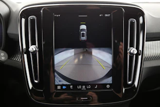 https://vehicle.imgix.net/4266202/069270fa-349c-4903-ae6c-7e219330a40e.jpg