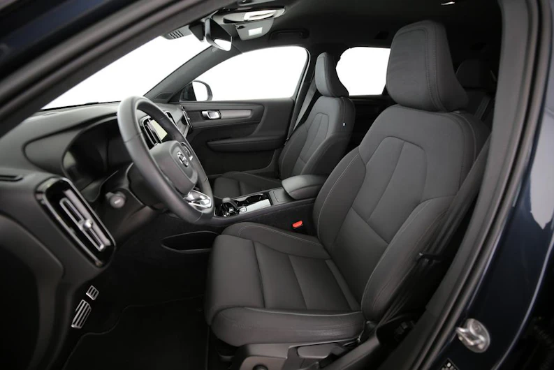 immagine del veicolo VOLVO XC40