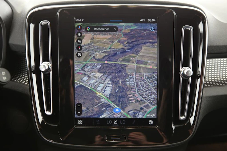 immagine del veicolo VOLVO XC40