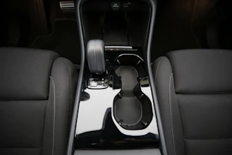 https://vehicle.imgix.net/4266202/d337da33-71c3-467d-b170-8e55ace79396.jpg