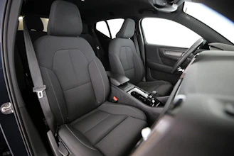 https://vehicle.imgix.net/4266202/f872d2ec-f4d2-4248-a458-1d3bfa671571.jpg