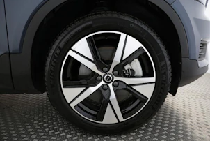 immagine del veicolo VOLVO XC40 P6 Plus