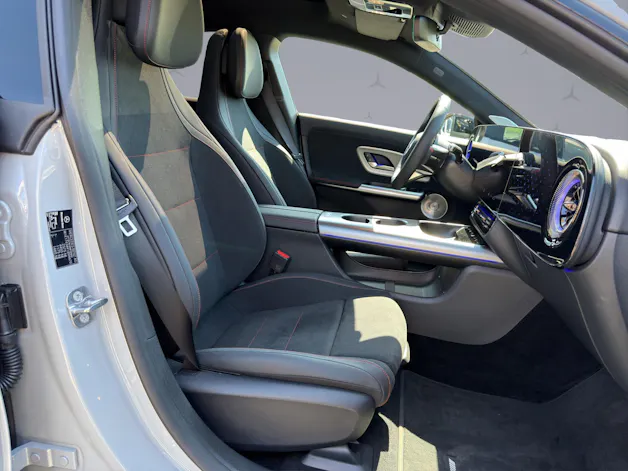 Mercedes-Benz CLA 350 AMG Line 4matic
